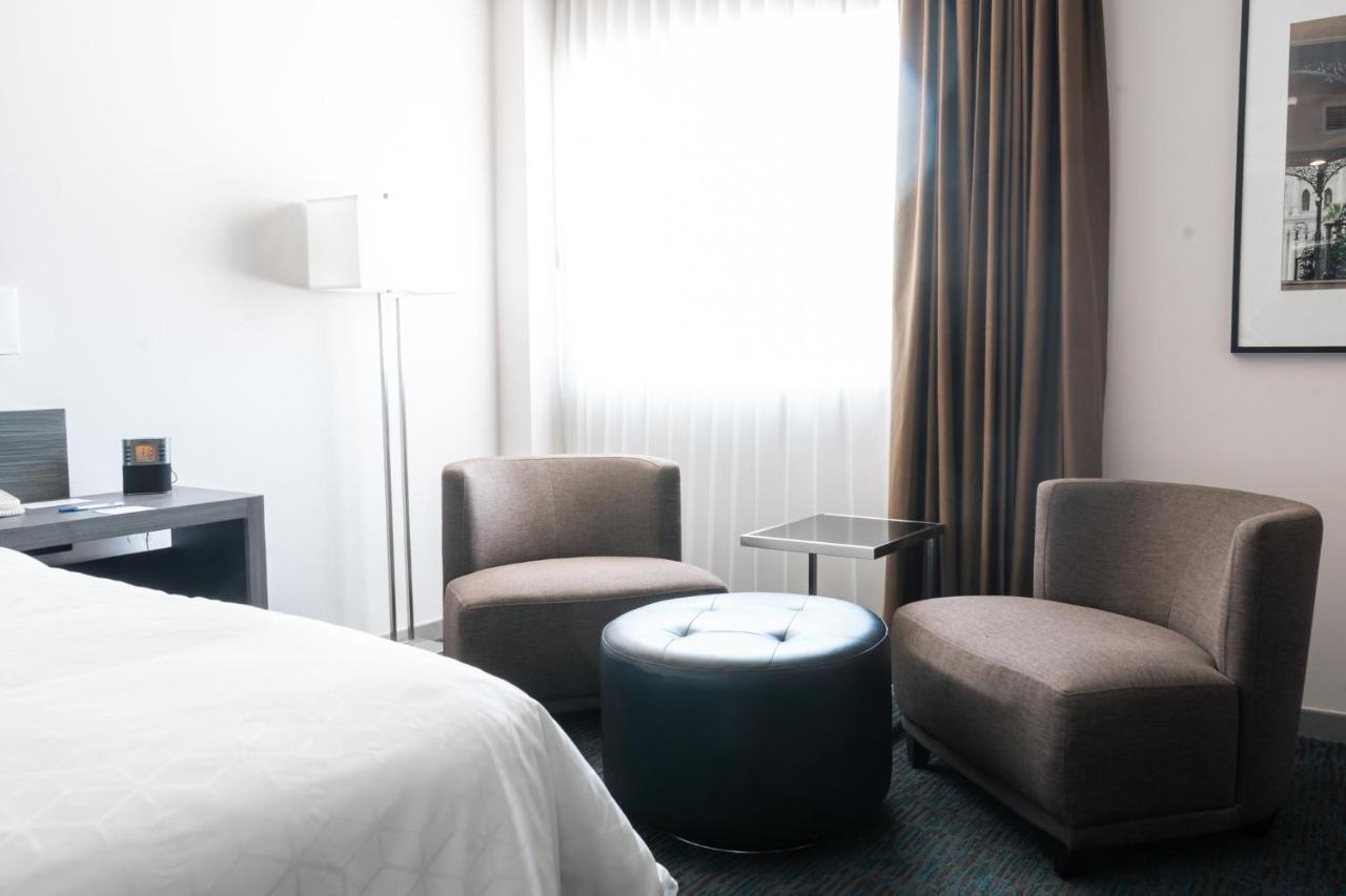 Holiday Inn Express Hotel & Suites Hermosillo By Ihg Exterior photo