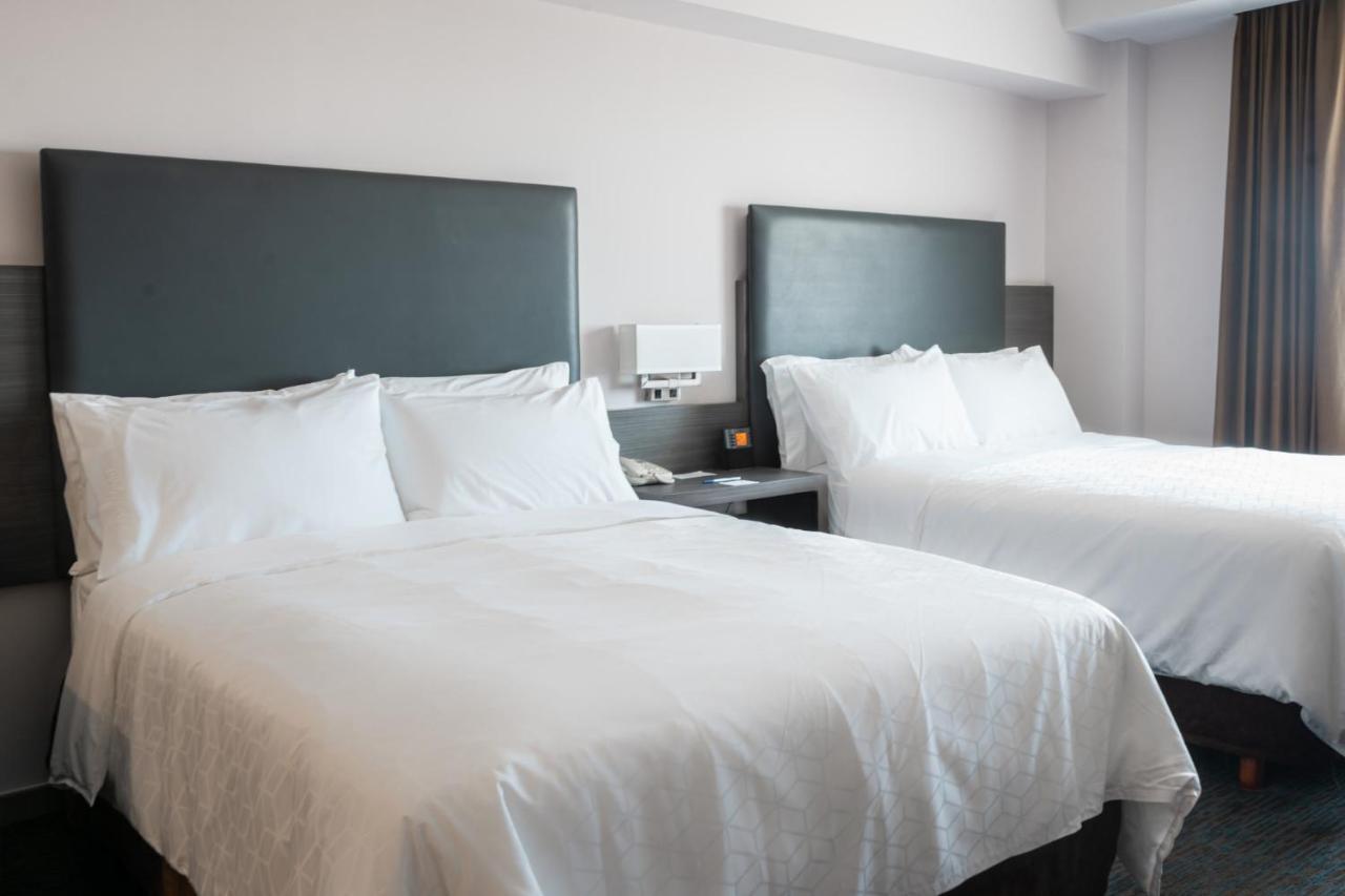Holiday Inn Express Hotel & Suites Hermosillo By Ihg Exterior photo