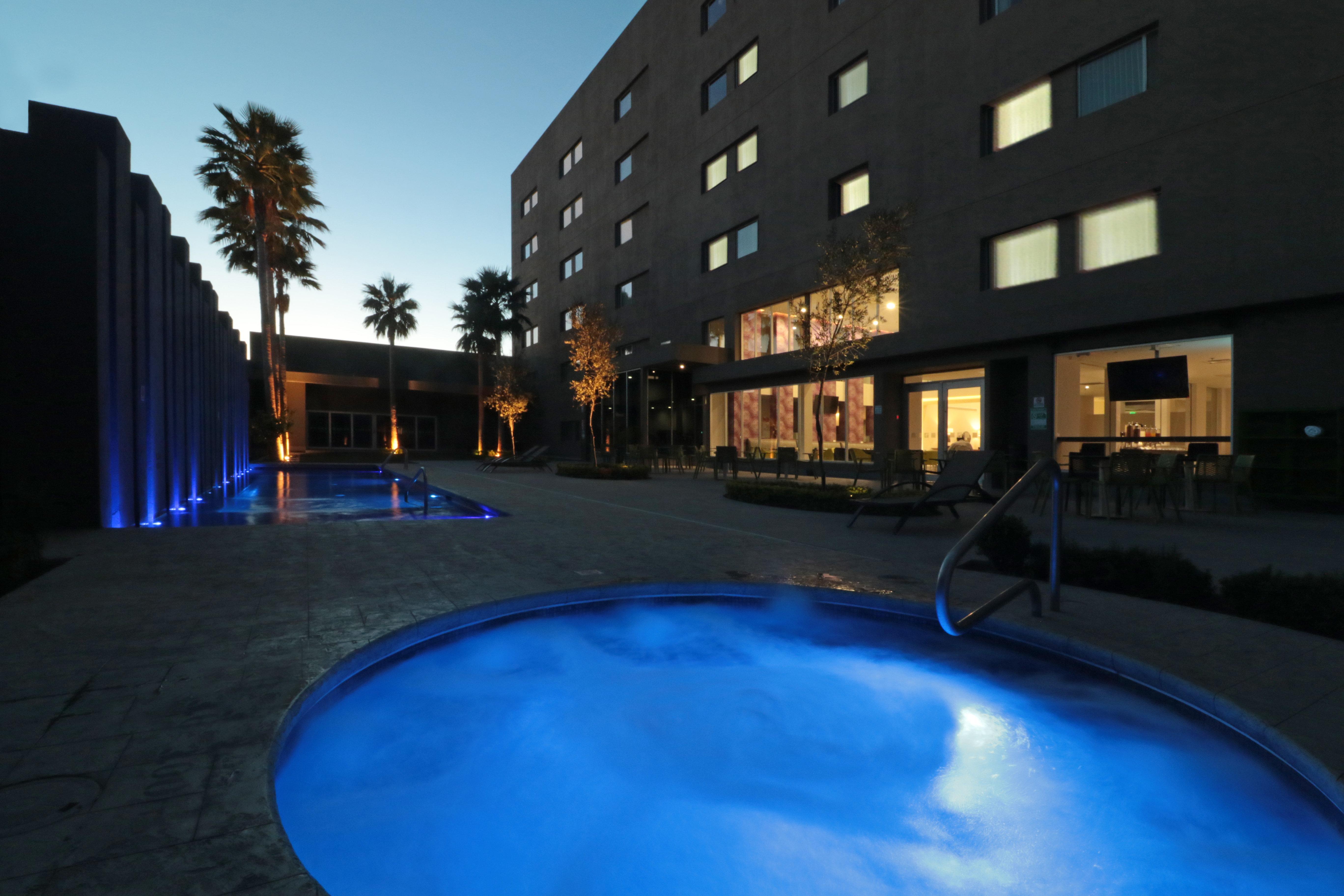 Holiday Inn Express Hotel & Suites Hermosillo By Ihg Exterior photo
