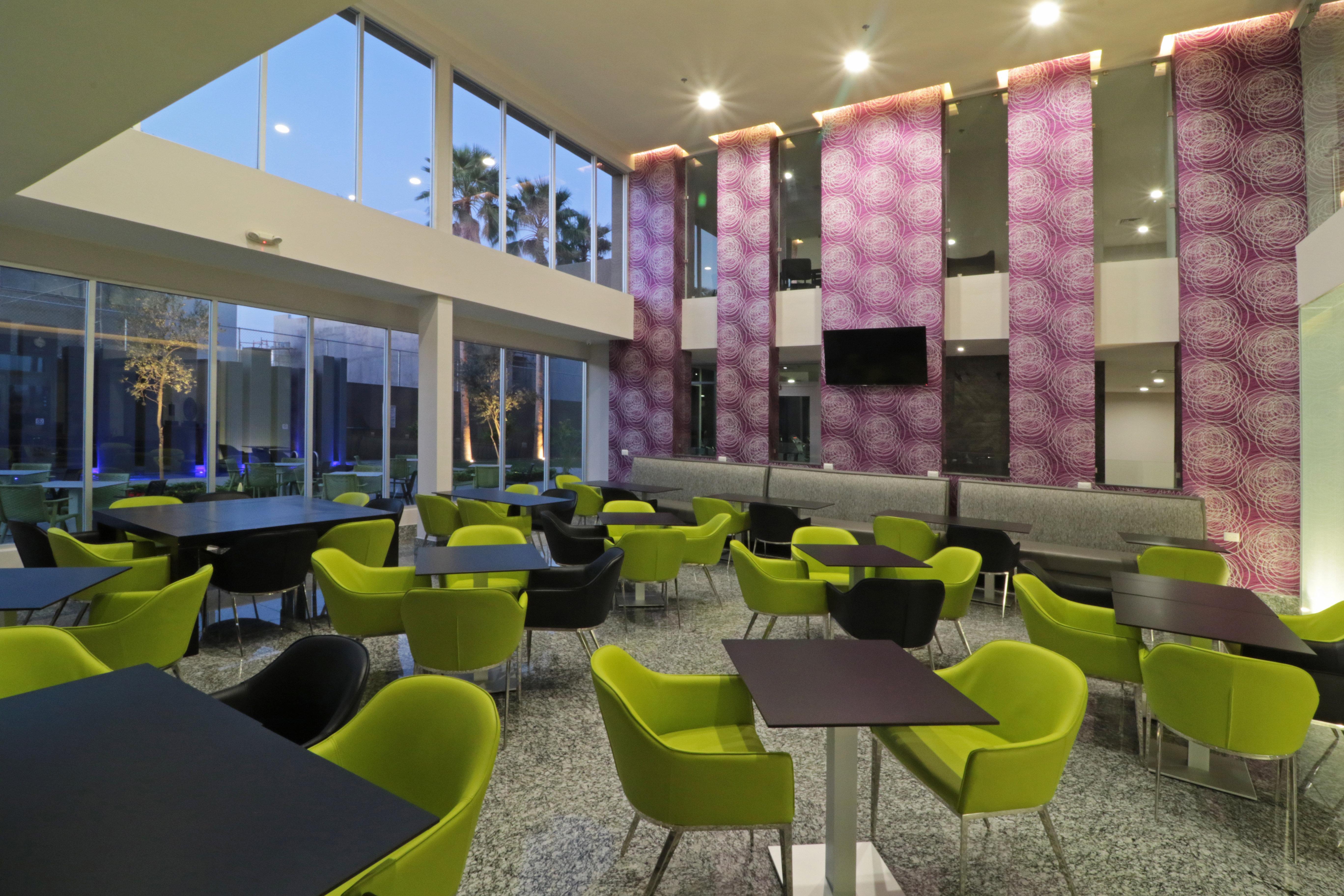 Holiday Inn Express Hotel & Suites Hermosillo By Ihg Exterior photo
