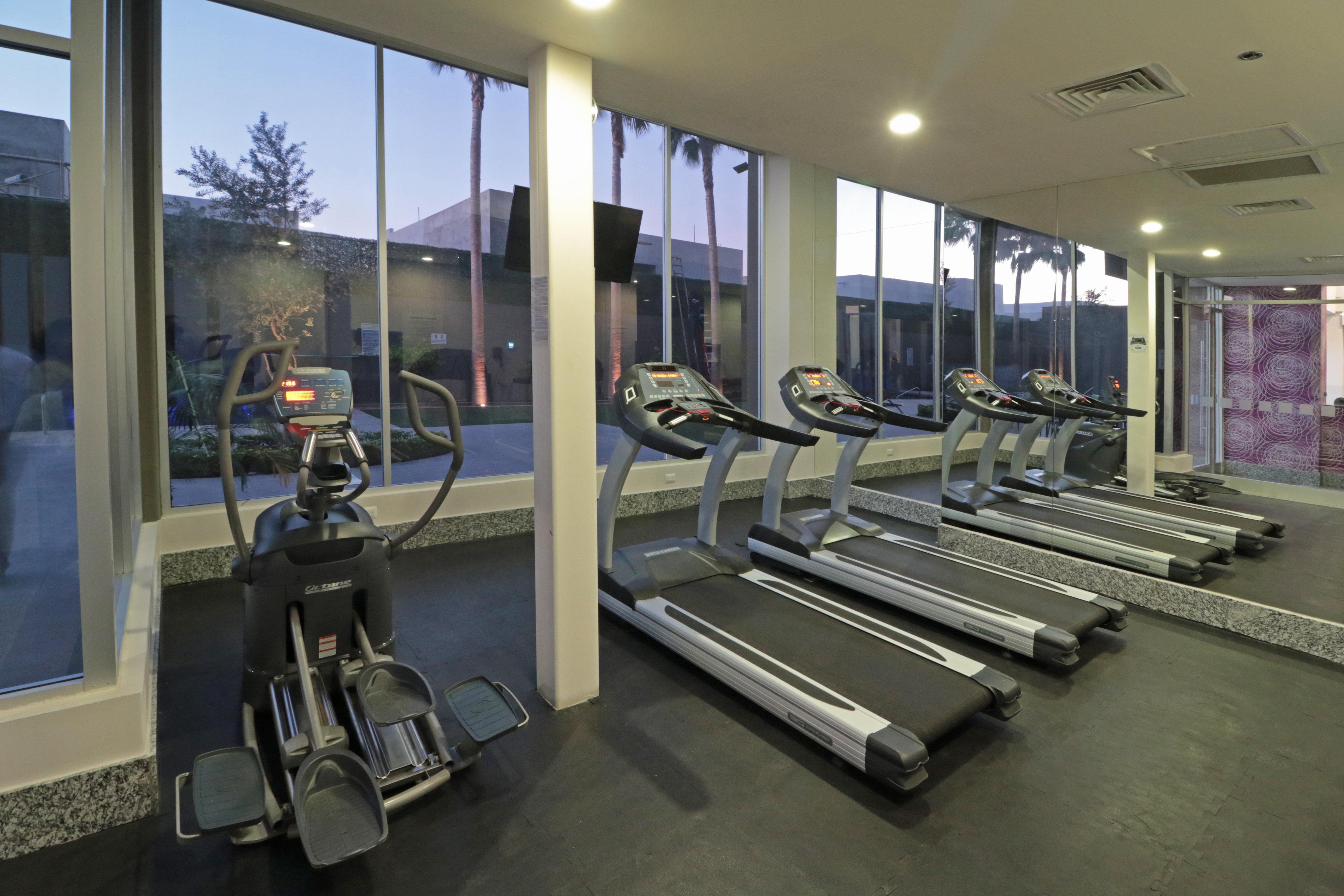 Holiday Inn Express Hotel & Suites Hermosillo By Ihg Exterior photo